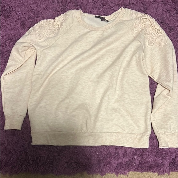 Gloria Vanderbilt Tops - Women's Cream Embroidered Top.